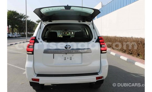 Acheter Import Voiture Toyota Prado Blanc à Import - Dubai, Hhohho Acheter Import Voiture Toyota Prado Blanc à Import - Dubai, Hhohho