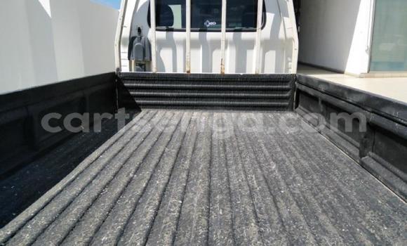 Nunua Ilio tumika Kia K9 White Gari ndani ya Ezulwini nchini Hhohho Nunua Ilio tumika Kia K9 White Gari ndani ya Ezulwini nchini Hhohho