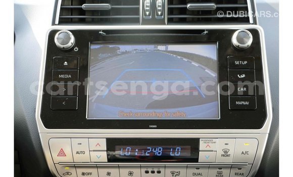 Acheter Import Voiture Toyota Prado Blanc à Import - Dubai, Hhohho Acheter Import Voiture Toyota Prado Blanc à Import - Dubai, Hhohho