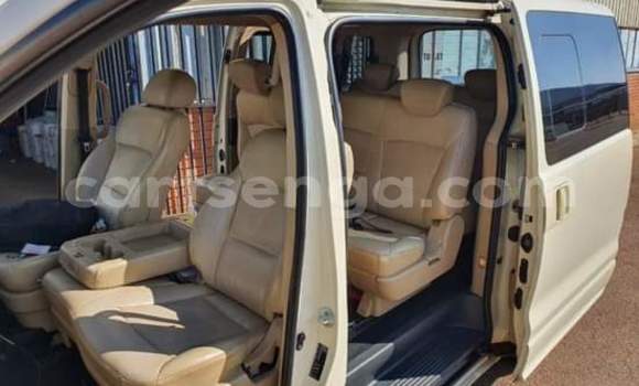 Buy Used Hyundai H1 White Car in Manzini in Manzini Buy Used Hyundai H1 White Car in Manzini in Manzini