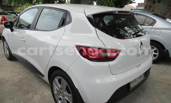 Buy Used Renault Clio White Car in Manzini in Manzini Buy Used Renault Clio White Car in Manzini in Manzini