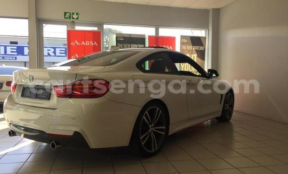 Nunua Ilio tumika BMW 1–Series White Gari ndani ya Manzini nchini Manzini Nunua Ilio tumika BMW 1–Series White Gari ndani ya Manzini nchini Manzini