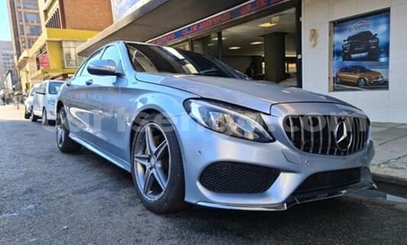 Nunua Ilio tumika Mercedes‒Benz C–Class Silver Gari ndani ya Manzini nchini Manzini Nunua Ilio tumika Mercedes‒Benz C–Class Silver Gari ndani ya Manzini nchini Manzini