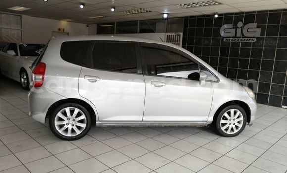 Nunua Ilio tumika Honda Jazz Silver Gari ndani ya Mbabane nchini Manzini Nunua Ilio tumika Honda Jazz Silver Gari ndani ya Mbabane nchini Manzini