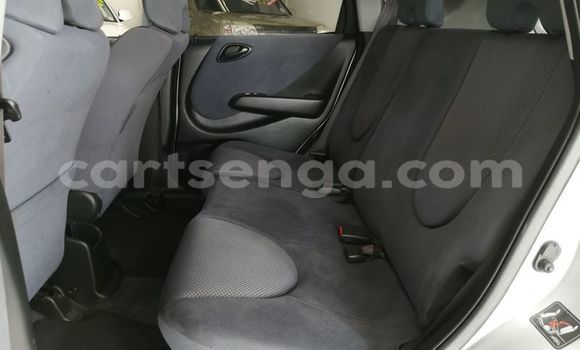 Nunua Ilio tumika Honda Jazz Silver Gari ndani ya Mbabane nchini Manzini Nunua Ilio tumika Honda Jazz Silver Gari ndani ya Mbabane nchini Manzini