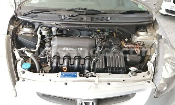 Nunua Ilio tumika Honda Jazz Silver Gari ndani ya Mbabane nchini Manzini Nunua Ilio tumika Honda Jazz Silver Gari ndani ya Mbabane nchini Manzini