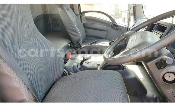 Nunua Ilio tumika Isuzu Fargo Filly White Gari ndani ya Ezulwini nchini Hhohho Nunua Ilio tumika Isuzu Fargo Filly White Gari ndani ya Ezulwini nchini Hhohho