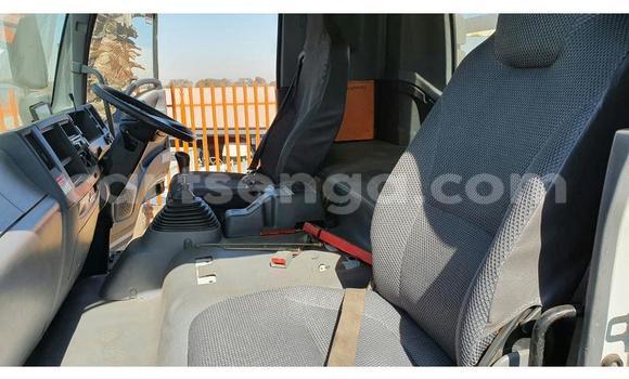 Nunua Ilio tumika Isuzu Fargo Filly White Gari ndani ya Ezulwini nchini Hhohho Nunua Ilio tumika Isuzu Fargo Filly White Gari ndani ya Ezulwini nchini Hhohho