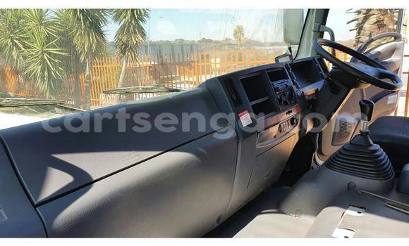 Nunua Ilio tumika Isuzu Fargo Filly White Gari ndani ya Ezulwini nchini Hhohho Nunua Ilio tumika Isuzu Fargo Filly White Gari ndani ya Ezulwini nchini Hhohho