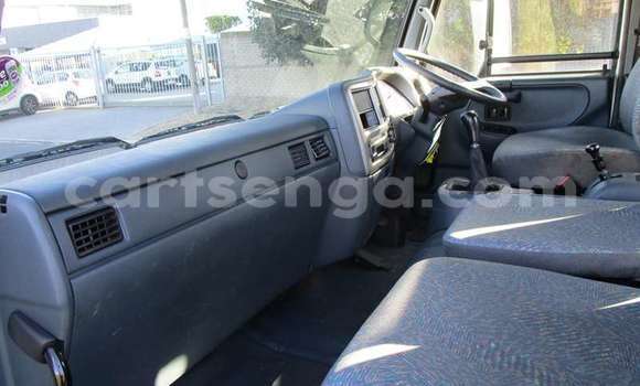 Nunua Ilio tumika Nissan Urvan White Gari ndani ya Ezulwini nchini Hhohho Nunua Ilio tumika Nissan Urvan White Gari ndani ya Ezulwini nchini Hhohho