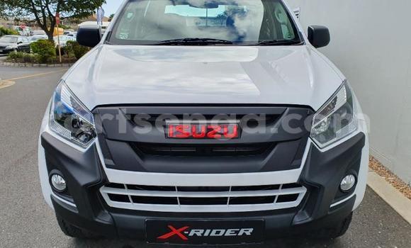 Nunua Ilio tumika Isuzu KB White Gari ndani ya Ezulwini nchini Hhohho Nunua Ilio tumika Isuzu KB White Gari ndani ya Ezulwini nchini Hhohho