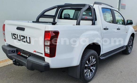 Nunua Ilio tumika Isuzu KB White Gari ndani ya Ezulwini nchini Hhohho Nunua Ilio tumika Isuzu KB White Gari ndani ya Ezulwini nchini Hhohho