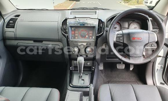 Nunua Ilio tumika Isuzu KB White Gari ndani ya Ezulwini nchini Hhohho Nunua Ilio tumika Isuzu KB White Gari ndani ya Ezulwini nchini Hhohho