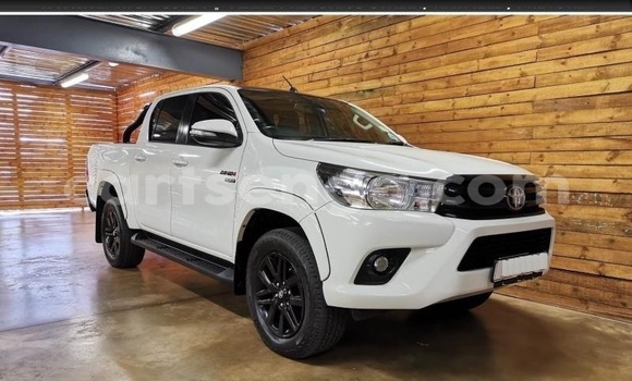 Acheter Occasion Voiture Toyota Hilux Blanc à Ezulwini, Hhohho Acheter Occasion Voiture Toyota Hilux Blanc à Ezulwini, Hhohho