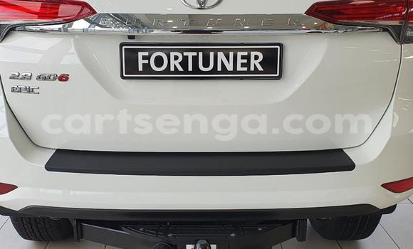 Acheter Occasion Voiture Toyota Fortuner Blanc à Ezulwini, Hhohho Acheter Occasion Voiture Toyota Fortuner Blanc à Ezulwini, Hhohho