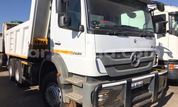 Buy Used Mercedes‒Benz 2628 White Truck in Bulembu in Hhohho