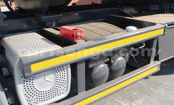 Acheter Occasion Utilitaire Mercedes‒Benz 2628 Blanc à Ezulwini, Hhohho Acheter Occasion Utilitaire Mercedes‒Benz 2628 Blanc à Ezulwini, Hhohho