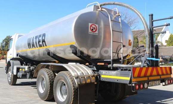 Buy Used Mercedes‒Benz 2628 Silver Truck in Ezulwini in Hhohho Buy Used Mercedes‒Benz 2628 Silver Truck in Ezulwini in Hhohho