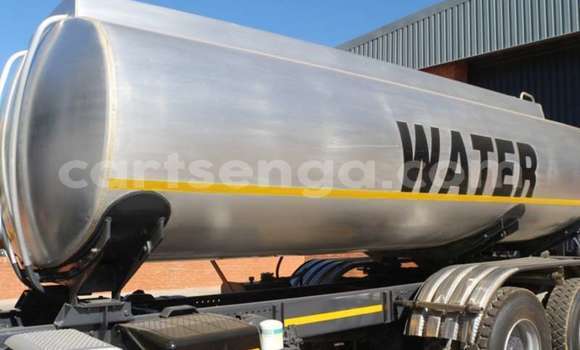 Buy Used Mercedes‒Benz 2628 Silver Truck in Ezulwini in Hhohho Buy Used Mercedes‒Benz 2628 Silver Truck in Ezulwini in Hhohho