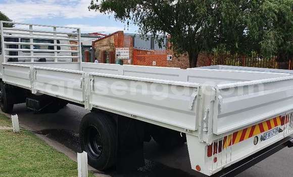 Acheter Occasion Utilitaire Caterpillar 120 Autre à Mbabane, Manzini Acheter Occasion Utilitaire Caterpillar 120 Autre à Mbabane, Manzini