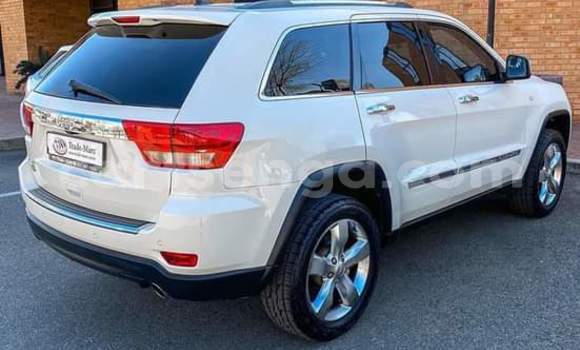 Buy Used Jeep Grand Cherokee White Car in Mbabane in Manzini Buy Used Jeep Grand Cherokee White Car in Mbabane in Manzini