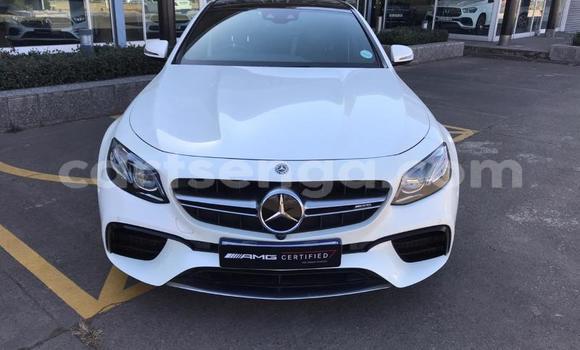 Buy Used Mercedes‒Benz E-klasse AMG White Car in Ezulwini in Hhohho Buy Used Mercedes‒Benz E-klasse AMG White Car in Ezulwini in Hhohho