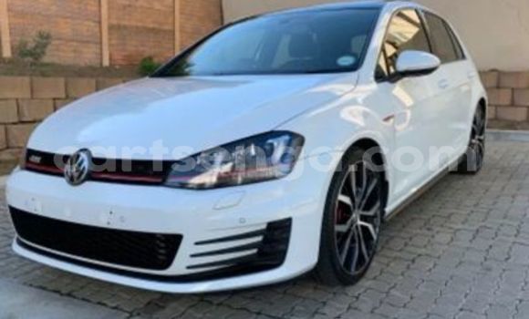 Nunua Ilio tumika Volkswagen Golf Plus White Gari ndani ya Manzini nchini Manzini