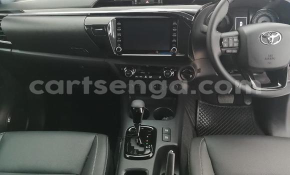 Nunua Ilio tumika Toyota Hilux White Gari ndani ya Manzini nchini Manzini Nunua Ilio tumika Toyota Hilux White Gari ndani ya Manzini nchini Manzini