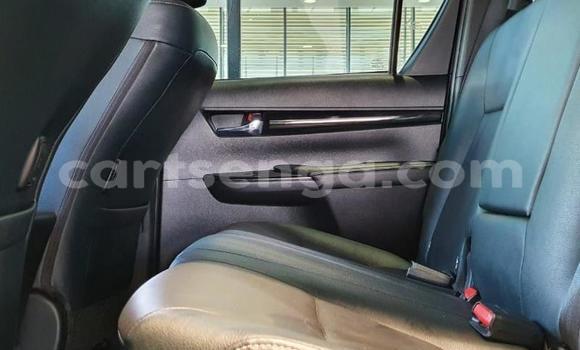 Buy Used Toyota Hilux Silver Car in Manzini in Manzini Buy Used Toyota Hilux Silver Car in Manzini in Manzini