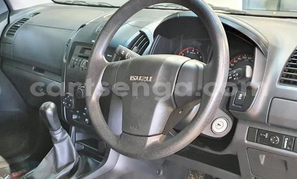 Nunua Ilio tumika Isuzu KB White Gari ndani ya Manzini nchini Manzini Nunua Ilio tumika Isuzu KB White Gari ndani ya Manzini nchini Manzini