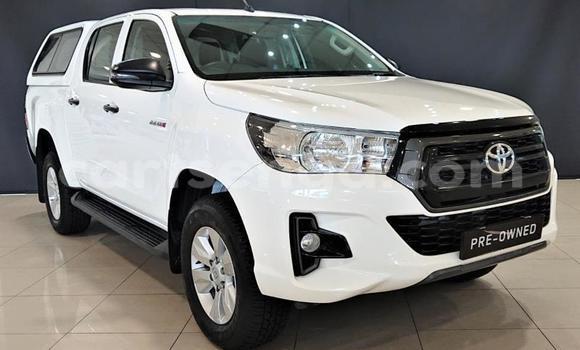 Buy Used Toyota Hilux White Car in Manzini in Manzini Buy Used Toyota Hilux White Car in Manzini in Manzini