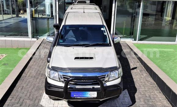 Nunua Ilio tumika Toyota Hilux Brown Gari ndani ya Big Bend nchini Lubombo Nunua Ilio tumika Toyota Hilux Brown Gari ndani ya Big Bend nchini Lubombo