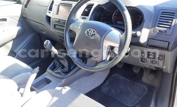 Nunua Ilio tumika Toyota Hilux Brown Gari ndani ya Big Bend nchini Lubombo Nunua Ilio tumika Toyota Hilux Brown Gari ndani ya Big Bend nchini Lubombo