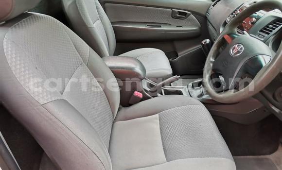 Nunua Ilio tumika Toyota Hilux White Gari ndani ya Big Bend nchini Lubombo Nunua Ilio tumika Toyota Hilux White Gari ndani ya Big Bend nchini Lubombo