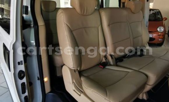 Buy Used Hyundai H1 White Car in Nhlangano in Shiselweni District Buy Used Hyundai H1 White Car in Nhlangano in Shiselweni District