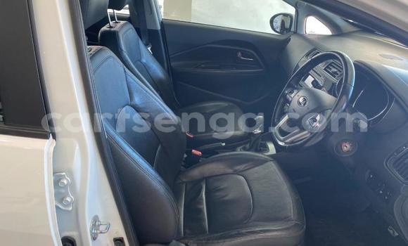 Acheter Occasion Voiture Kia Rio Blanc à Big Bend, Lubombo Acheter Occasion Voiture Kia Rio Blanc à Big Bend, Lubombo