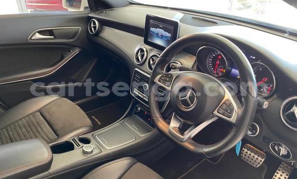 Nunua Ilio tumika Mercedes‒Benz CLK-klasse AMG White Gari ndani ya Big Bend nchini Lubombo Nunua Ilio tumika Mercedes‒Benz CLK-klasse AMG White Gari ndani ya Big Bend nchini Lubombo