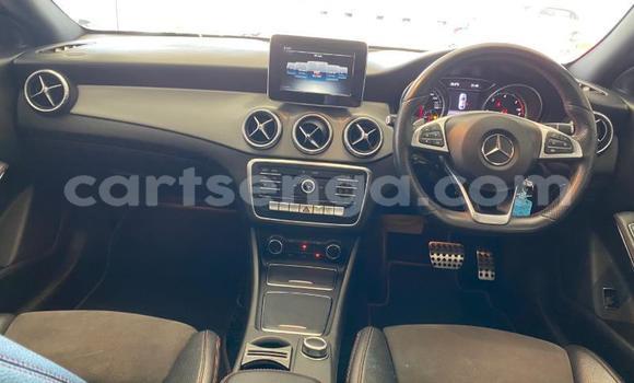 Nunua Ilio tumika Mercedes‒Benz CLK-klasse AMG White Gari ndani ya Big Bend nchini Lubombo Nunua Ilio tumika Mercedes‒Benz CLK-klasse AMG White Gari ndani ya Big Bend nchini Lubombo