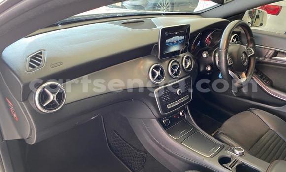 Nunua Ilio tumika Mercedes‒Benz CLK-klasse AMG White Gari ndani ya Big Bend nchini Lubombo Nunua Ilio tumika Mercedes‒Benz CLK-klasse AMG White Gari ndani ya Big Bend nchini Lubombo