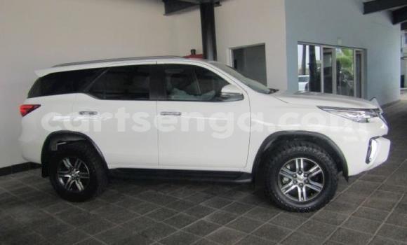Buy Used Toyota Fortuner White Car in Manzini in Manzini Buy Used Toyota Fortuner White Car in Manzini in Manzini