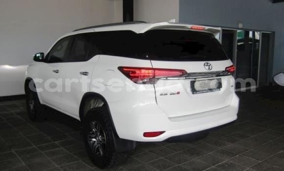 Buy Used Toyota Fortuner White Car in Manzini in Manzini Buy Used Toyota Fortuner White Car in Manzini in Manzini