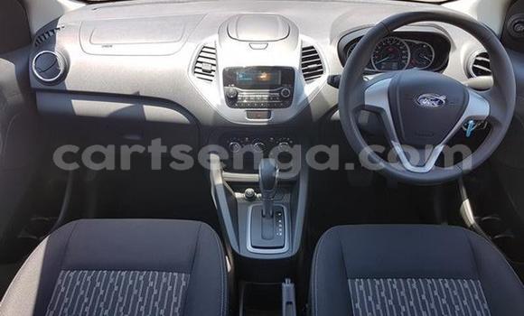 Nunua Ilio tumika Ford Edge White Gari ndani ya Manzini nchini Manzini Nunua Ilio tumika Ford Edge White Gari ndani ya Manzini nchini Manzini