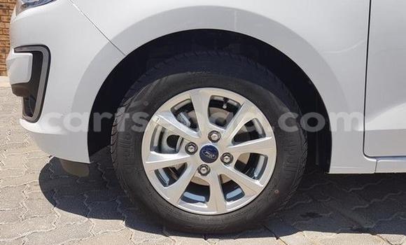 Nunua Ilio tumika Ford Edge White Gari ndani ya Manzini nchini Manzini Nunua Ilio tumika Ford Edge White Gari ndani ya Manzini nchini Manzini