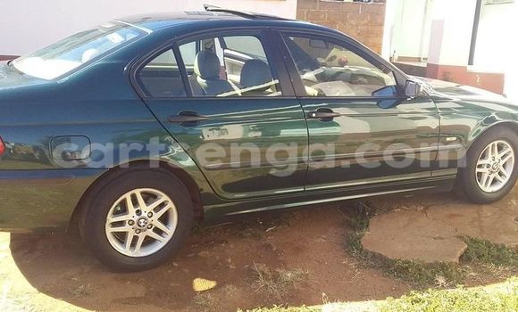 Acheter Occasion Voiture BMW 3–Series Vert à Manzini, Manzini Acheter Occasion Voiture BMW 3–Series Vert à Manzini, Manzini