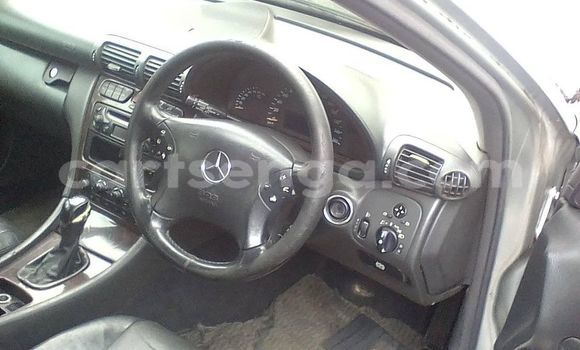 Acheter Occasion Voiture Mercedes‒Benz C–Class Gris à Manzini, Manzini Acheter Occasion Voiture Mercedes‒Benz C–Class Gris à Manzini, Manzini