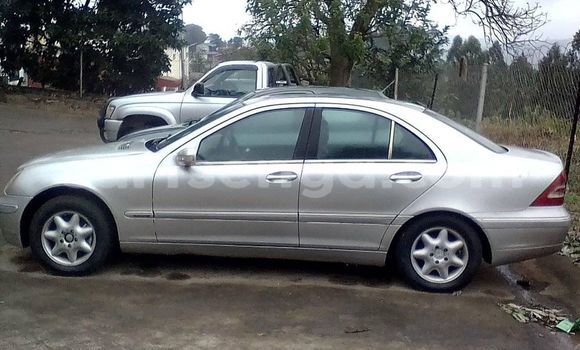 Acheter Occasion Voiture Mercedes‒Benz C–Class Gris à Manzini, Manzini Acheter Occasion Voiture Mercedes‒Benz C–Class Gris à Manzini, Manzini