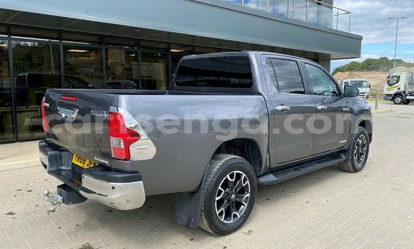 Buy Import Toyota Hillux Beige Truck in Manzini in Manzini Buy Import Toyota Hillux Beige Truck in Manzini in Manzini