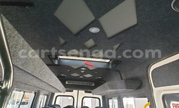 Nunua Ilio tumika Mercedes‒Benz Esprit White Gari ndani ya Big Bend nchini Lubombo Nunua Ilio tumika Mercedes‒Benz Esprit White Gari ndani ya Big Bend nchini Lubombo