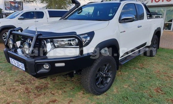Buy Used Toyota Hilux White Car in Big Bend in Lubombo District Buy Used Toyota Hilux White Car in Big Bend in Lubombo District