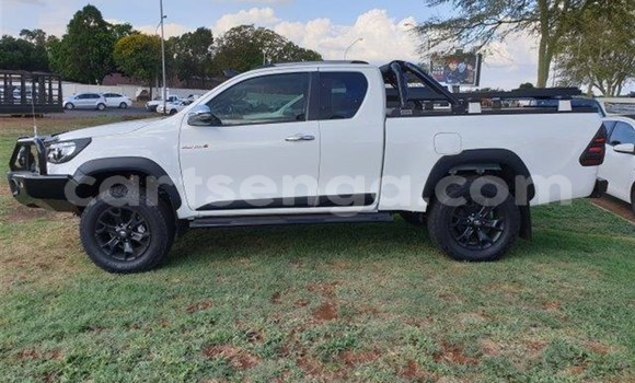 Buy Used Toyota Hilux White Car in Big Bend in Lubombo District Buy Used Toyota Hilux White Car in Big Bend in Lubombo District